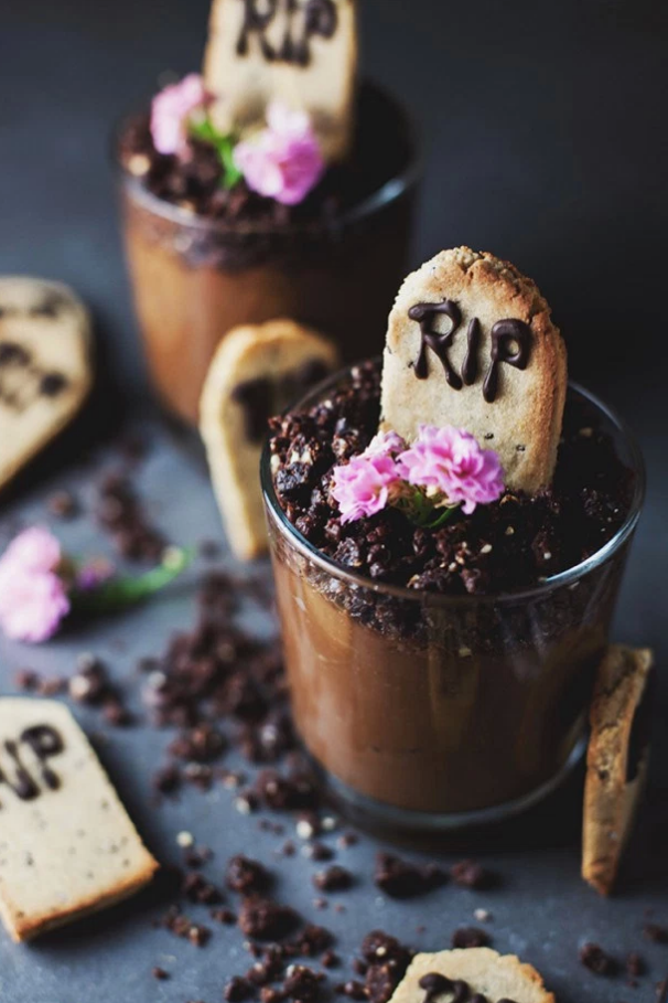 Graveyard mousse cups as a halloween snack