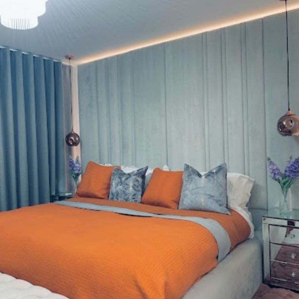 how to dress an orange and blue bedroom