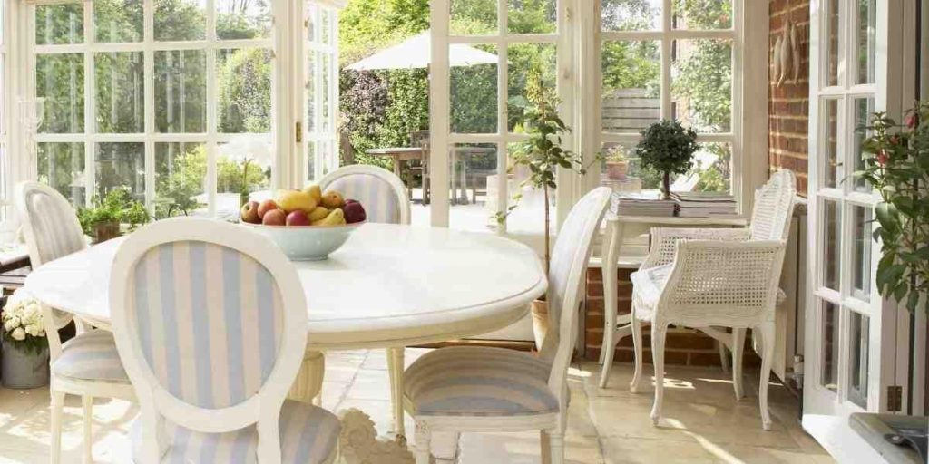 Small Conservatory DIning Rooms blog link image