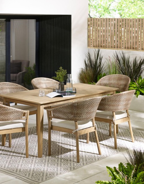 Garden Dining