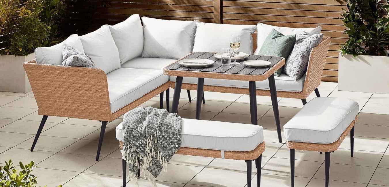 comparing garden materials for rattan metal and wood blog image