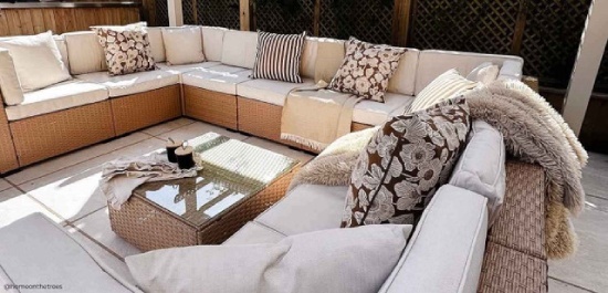 how to design the perfect outdoor living space blog image